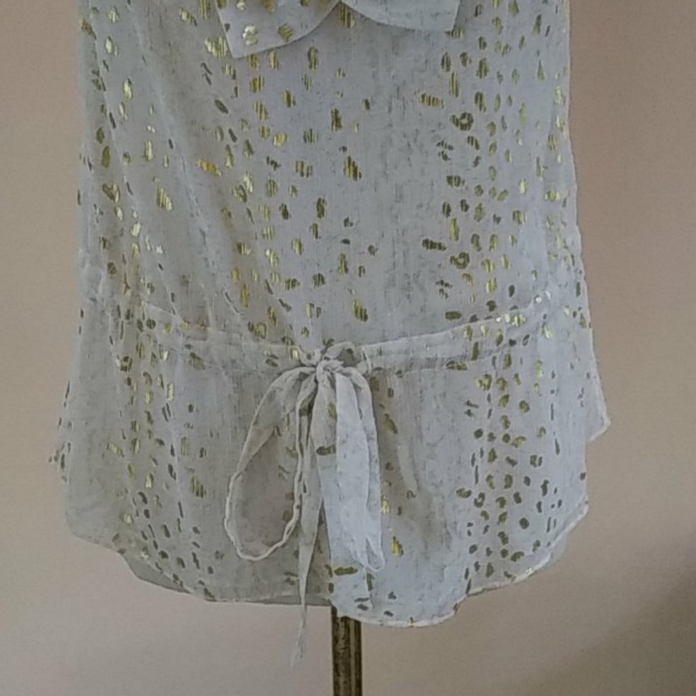 Robert Rodriguez Top. - Picture 5 of 8